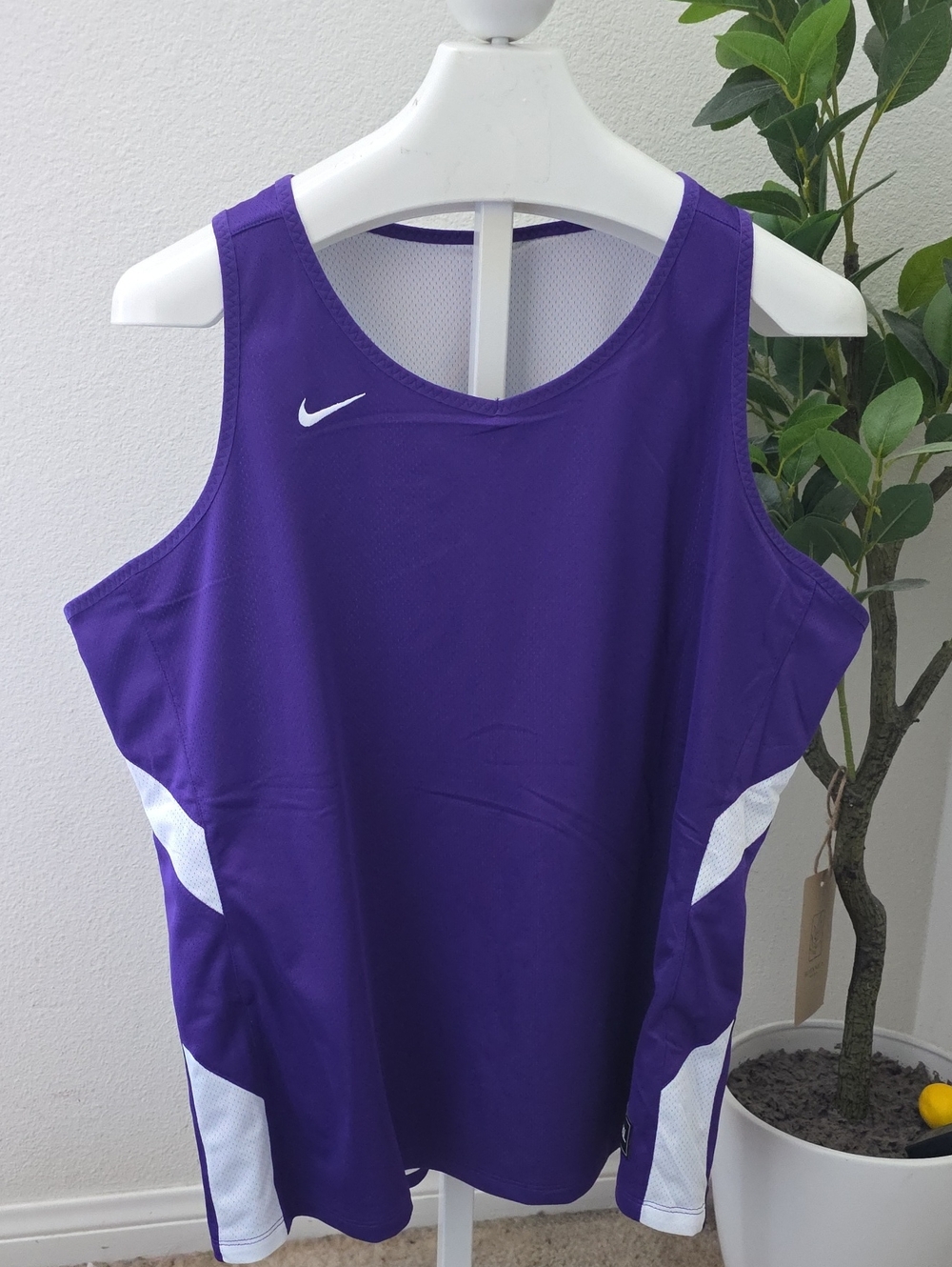 Nike Womens Size XXL Dri-FIT Reversible Basketball Practice Jersey Purple White